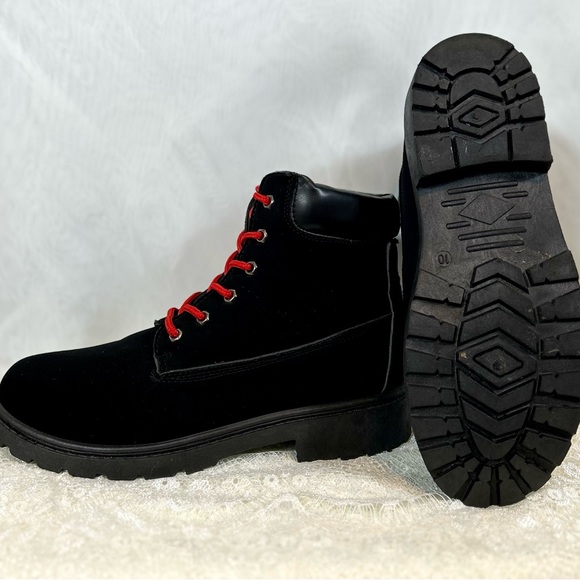 Women’s Epicstep Black Suede Lace Up Boots / size 10 - Picture 7 of 10